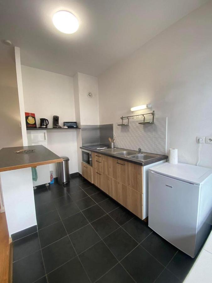 Le Carnot Appartement Avec 2 Chambres Separes Et Parking Privatif Et Securise Arras Eksteriør bilde
