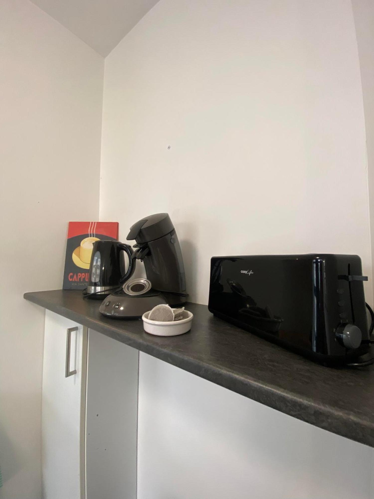 Le Carnot Appartement Avec 2 Chambres Separes Et Parking Privatif Et Securise Arras Eksteriør bilde